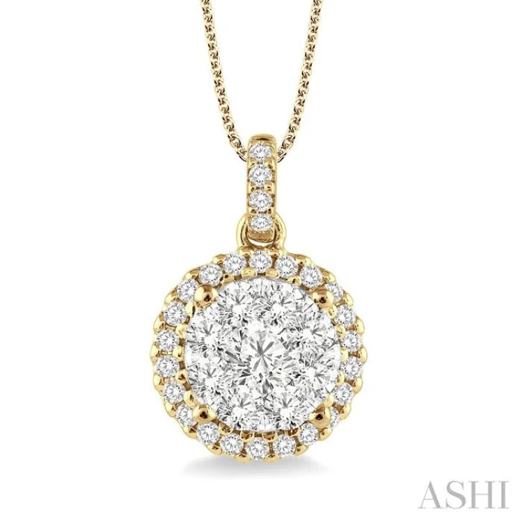 1 Ctw Lovebright Round Cut Diamond Pendant in 14K Yellow and White Gold with Chain