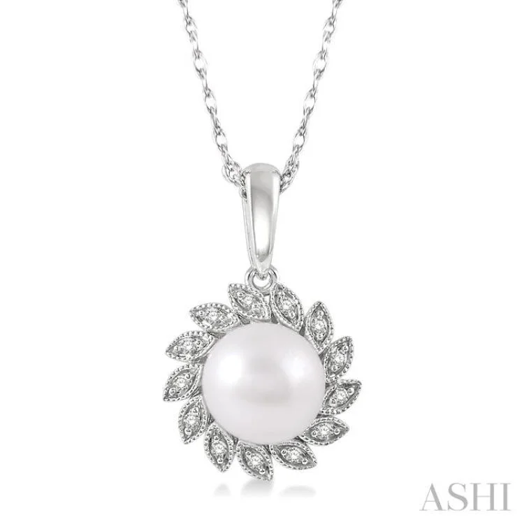 1/10 Ctw Sunflower 7x7 MM Cultured Pearl and Round Cut Diamond Pendant With Chain in 10K White Gold